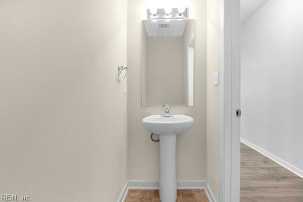 104 Zenith Loop Newport News VA 23601