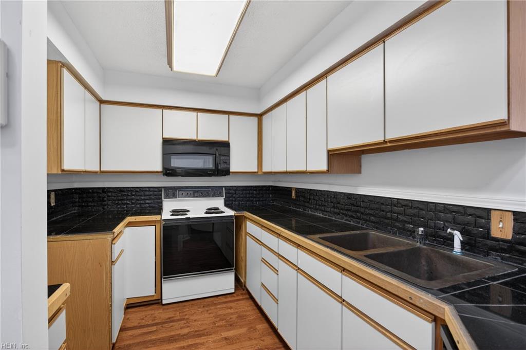748 Rock Crest Court Newport News VA 23602