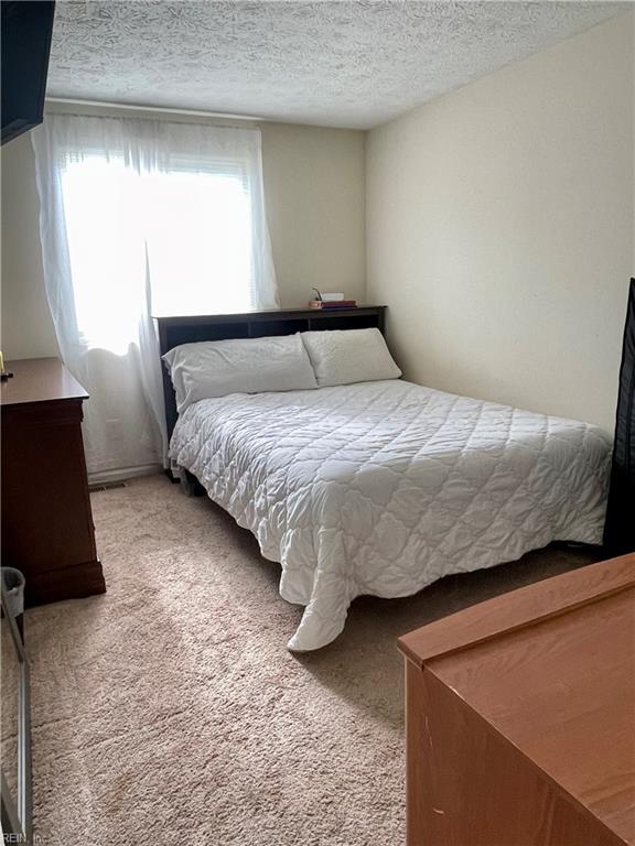525 Chanticlar Court Newport News VA 23608