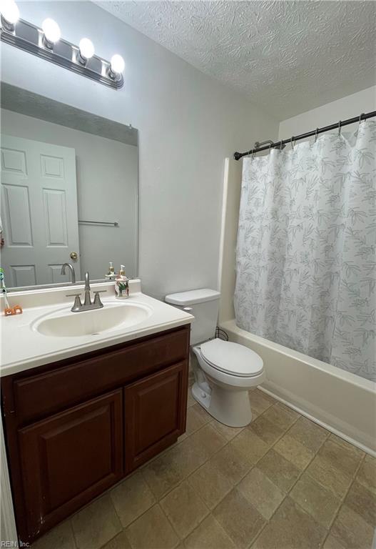 525 Chanticlar Court Newport News VA 23608