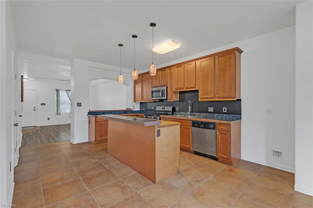 815 Skelton Way Newport News VA 23608