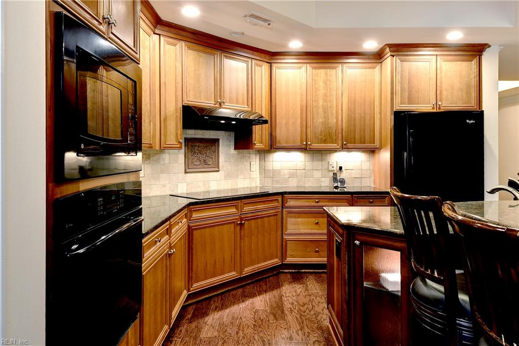 2203 Eaglescliffe Williamsburg VA 23188