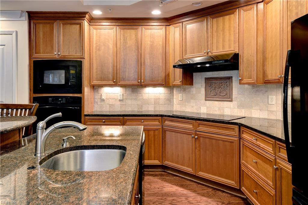 2203 Eaglescliffe Williamsburg VA 23188
