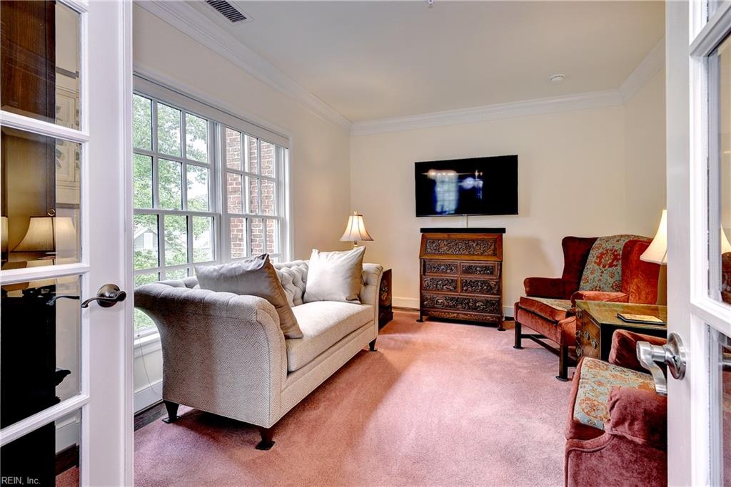 2203 Eaglescliffe Williamsburg VA 23188