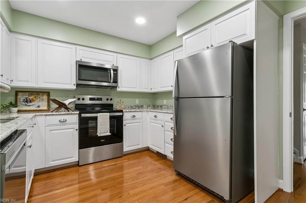 119 Harrops Glen Williamsburg VA 23185