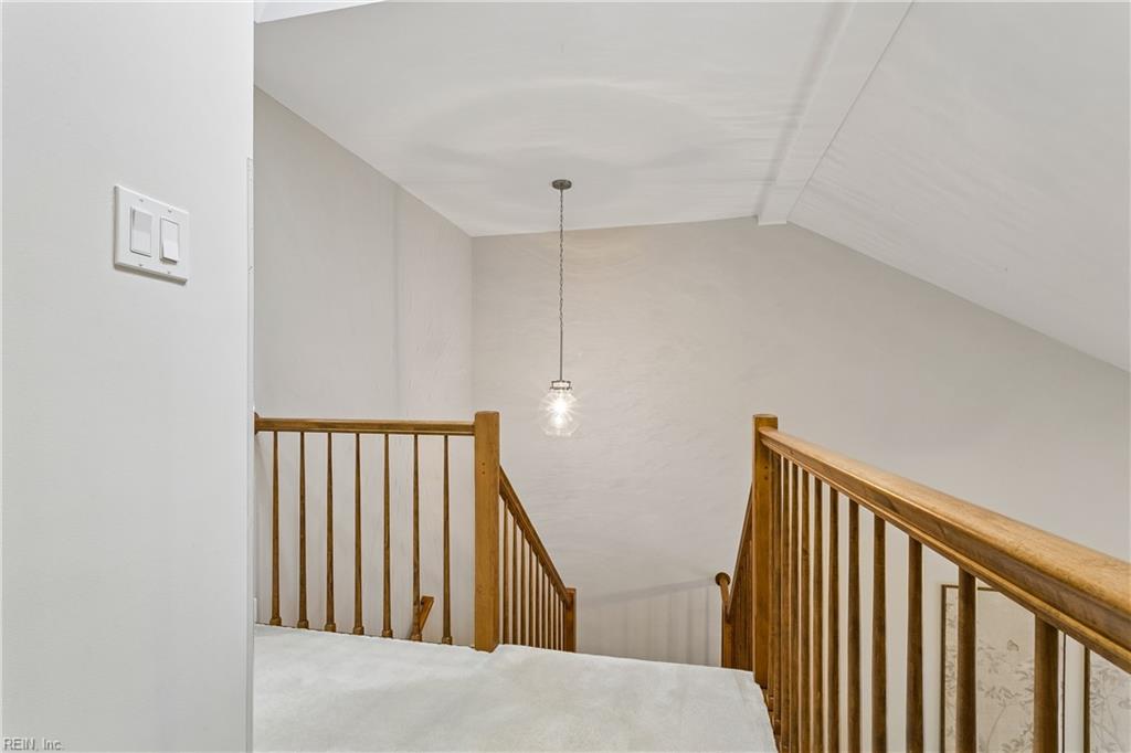 119 Harrops Glen Williamsburg VA 23185