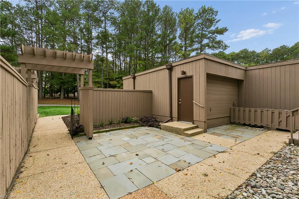 119 Harrops Glen Williamsburg VA 23185