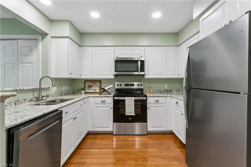 119 Harrops Glen Williamsburg VA 23185