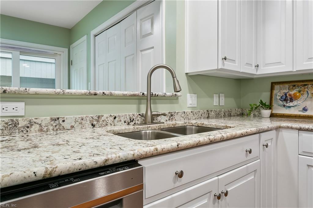119 Harrops Glen Williamsburg VA 23185