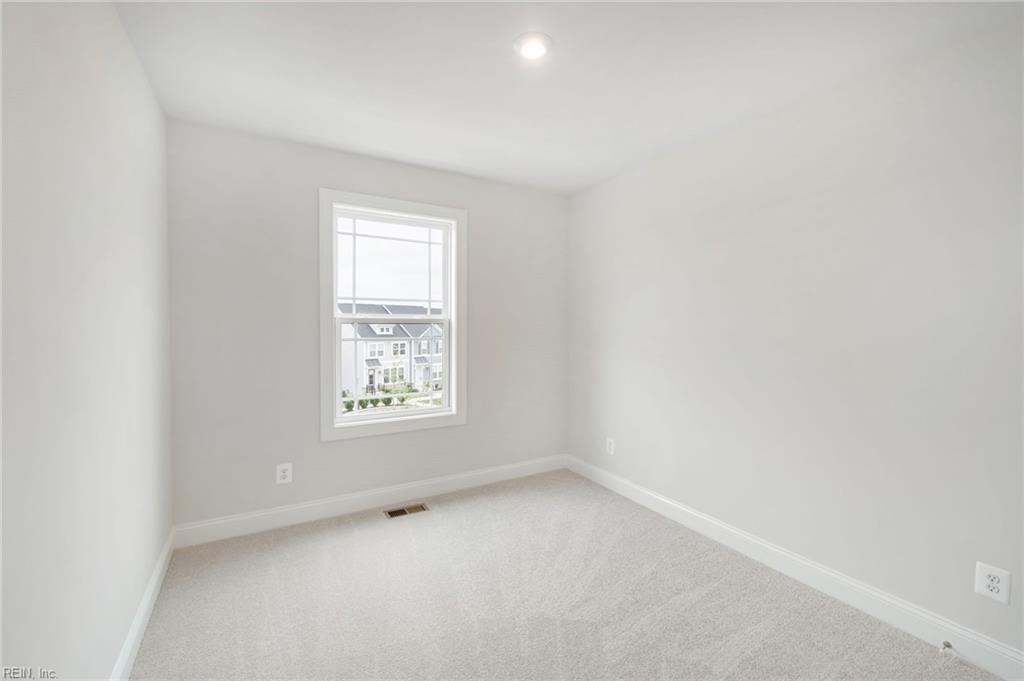 129 Bracewell Lane Yorktown VA 23692