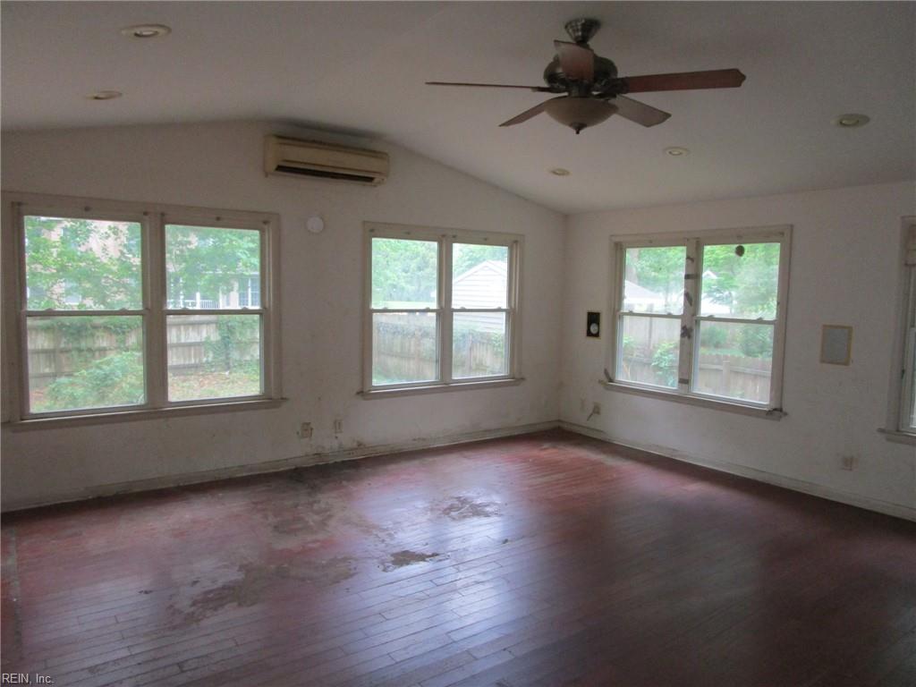 537 Hallmark Drive Newport News VA 23606