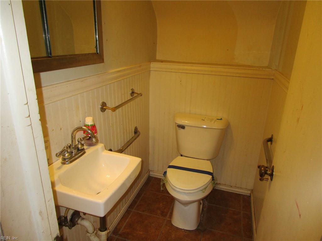 537 Hallmark Drive Newport News VA 23606