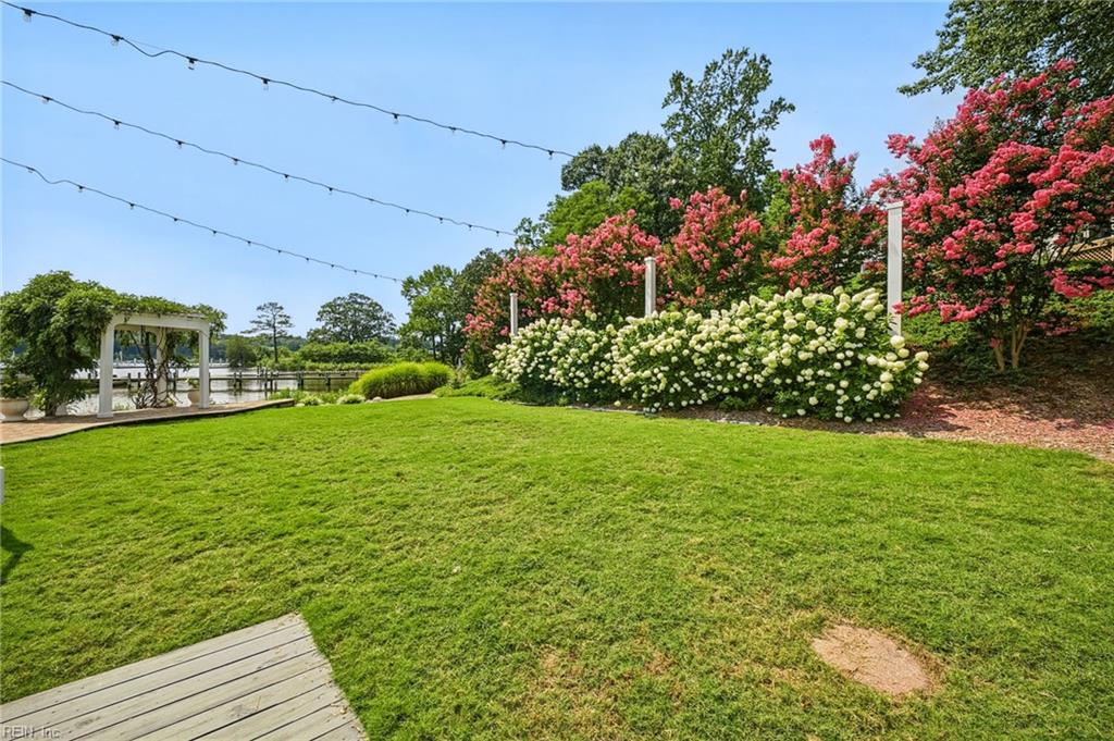 114 Bluff Terrace Newport News VA 23602