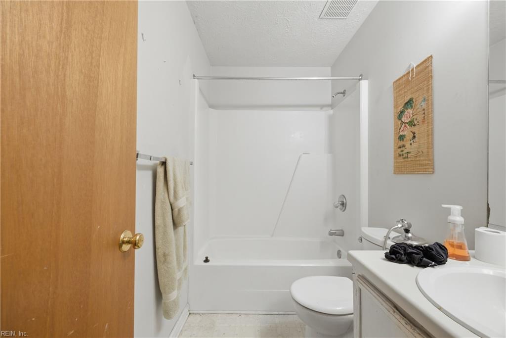 359 Deputy Lane Newport News VA 23608