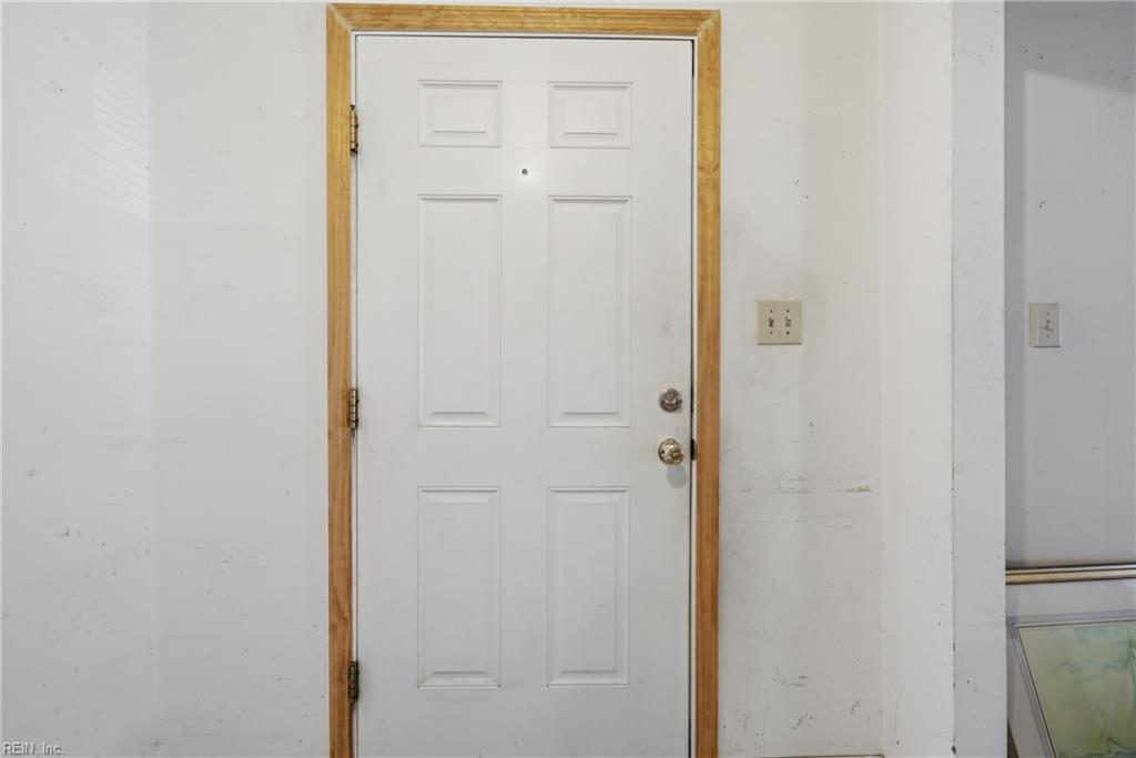 359 Deputy Lane Newport News VA 23608