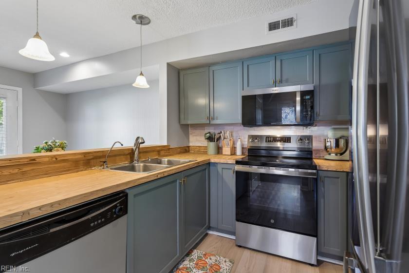 917 Woodcreek Drive Newport News VA 23608