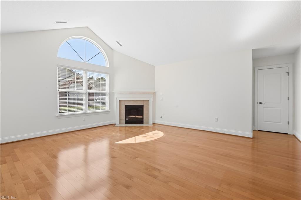 326 Garman Loop Yorktown VA 23690