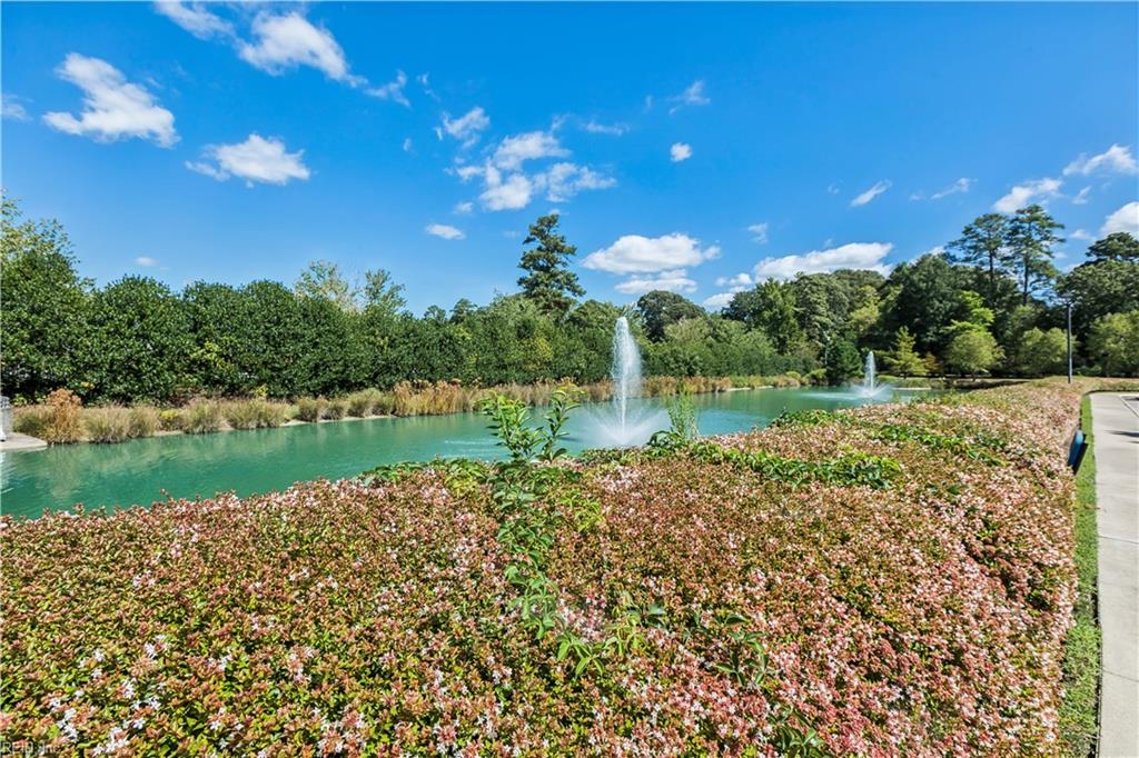 326 Garman Loop Yorktown VA 23690