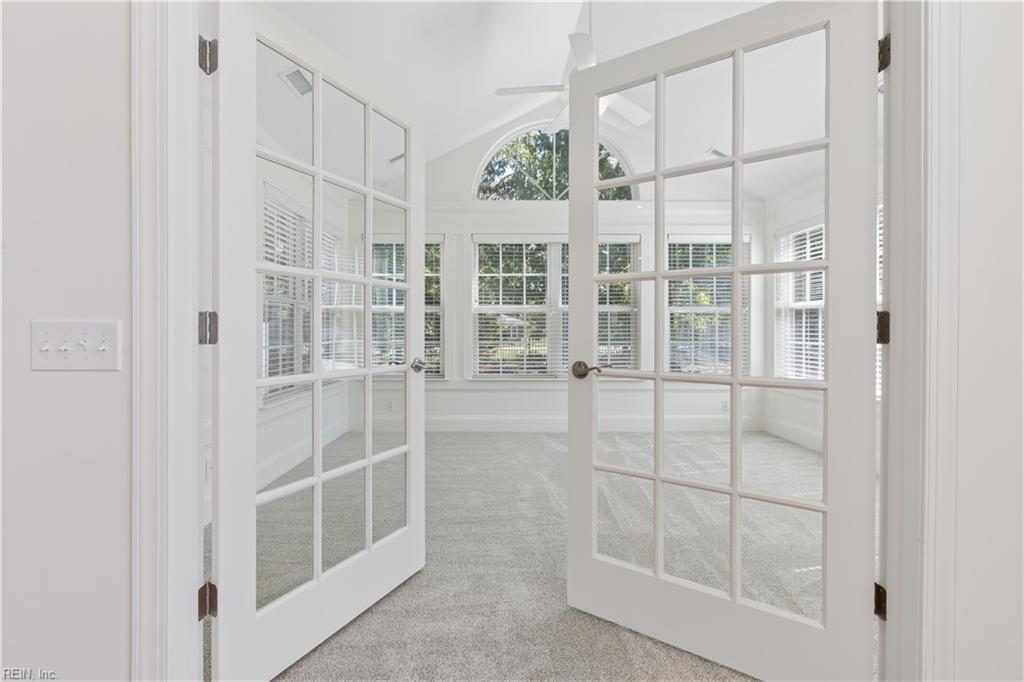 326 Garman Loop Yorktown VA 23690