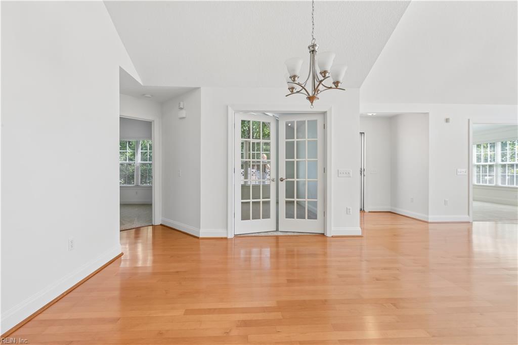 326 Garman Loop Yorktown VA 23690