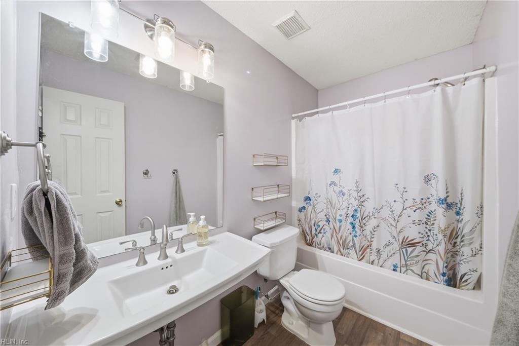 80 Meredith Way Newport News VA 23606