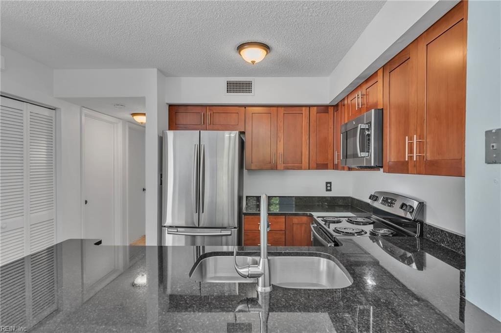 191 Nantucket Place Newport News VA 23606