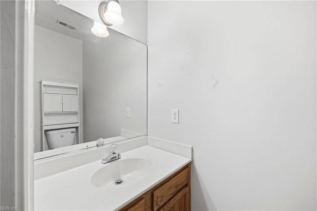 205 Linden Court Yorktown VA 23693