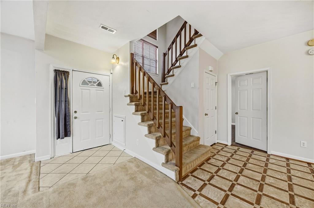 205 Linden Court Yorktown VA 23693