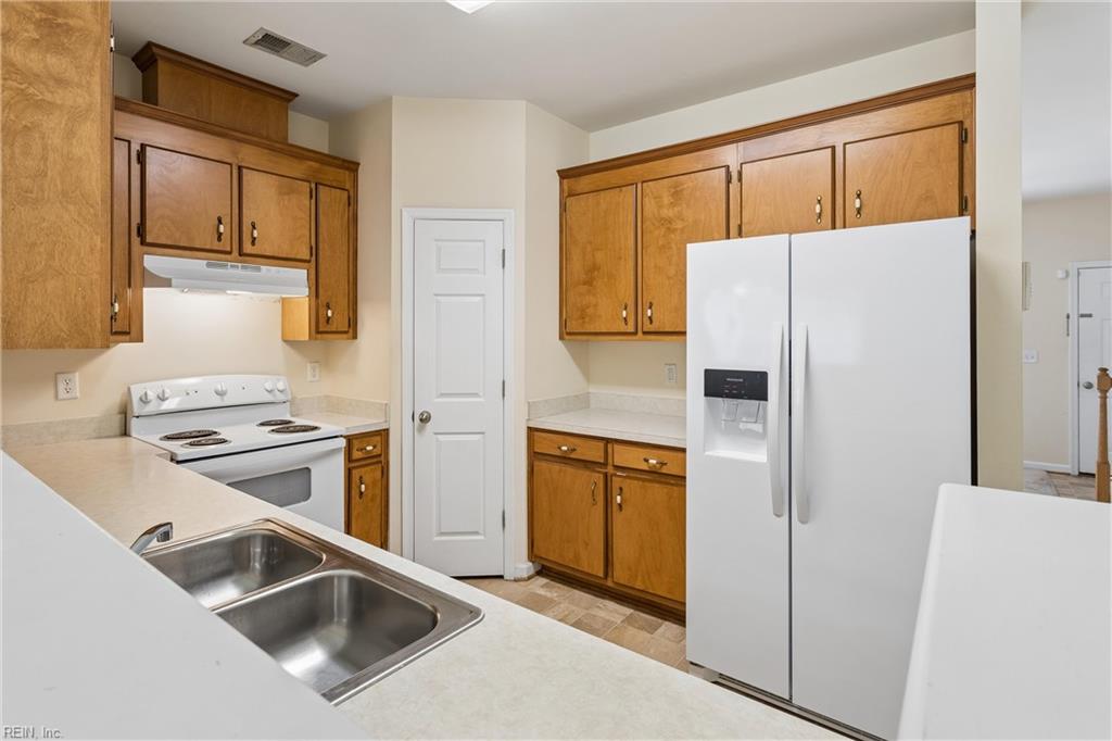 1932 Algonquin Trail Williamsburg VA 23185