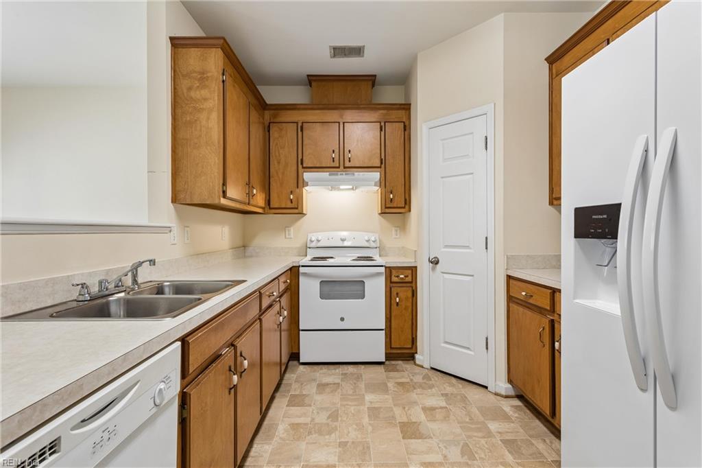 1932 Algonquin Trail Williamsburg VA 23185