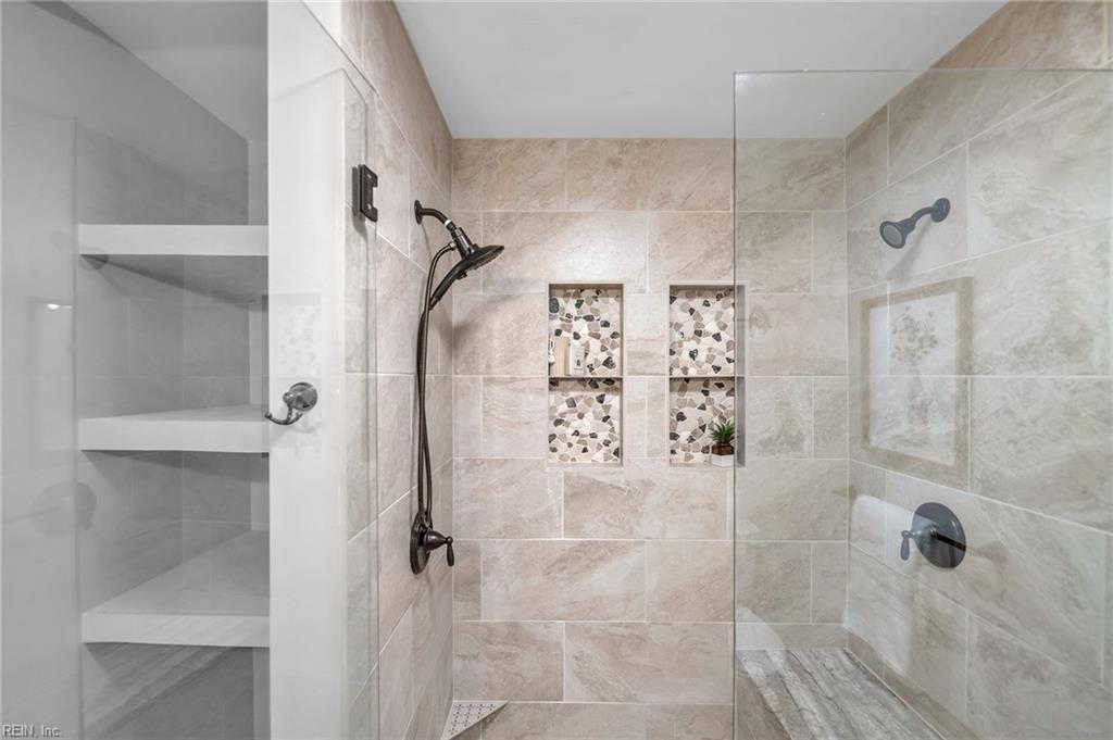 125 Three Notched Road Yorktown VA 23692