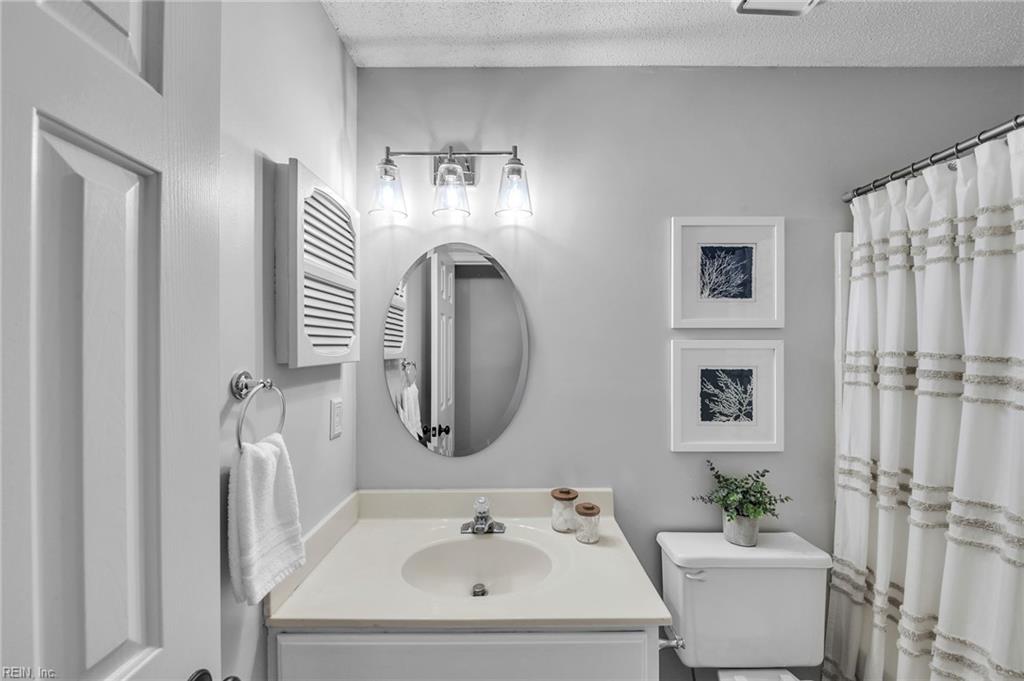 125 Three Notched Road Yorktown VA 23692