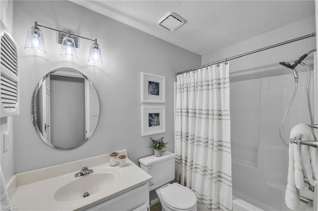 125 Three Notched Road Yorktown VA 23692