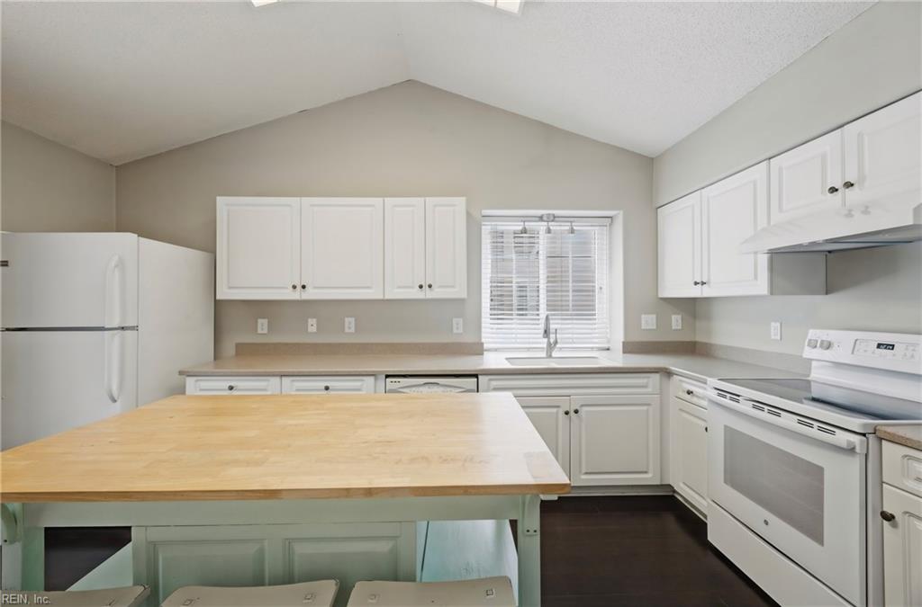 152 Spoon Court Yorktown VA 23693