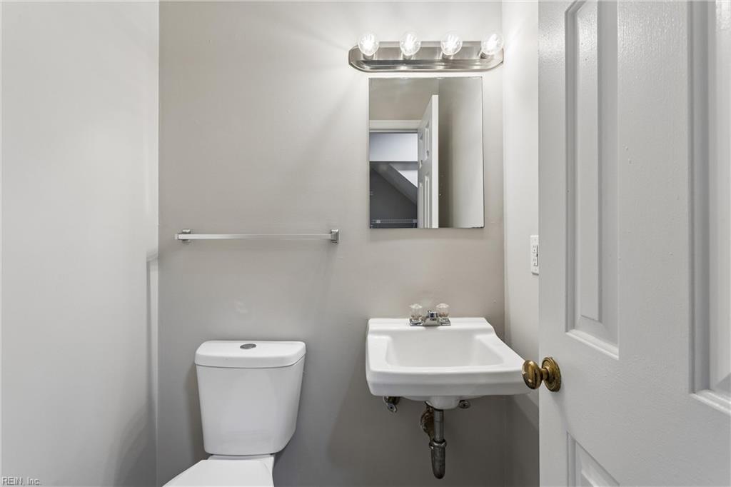 59 Otsego Drive Newport News VA 23602