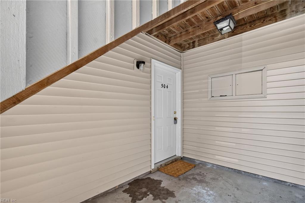 504 Mary Robert Lane Newport News VA 23608