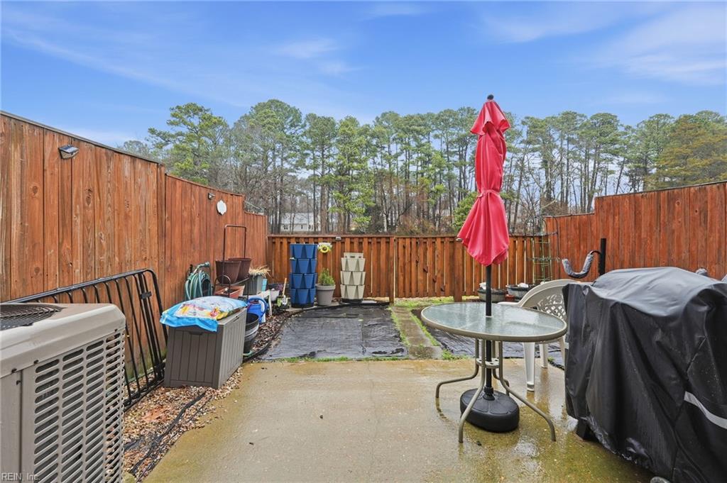 121 Sterling Court Yorktown VA 23693