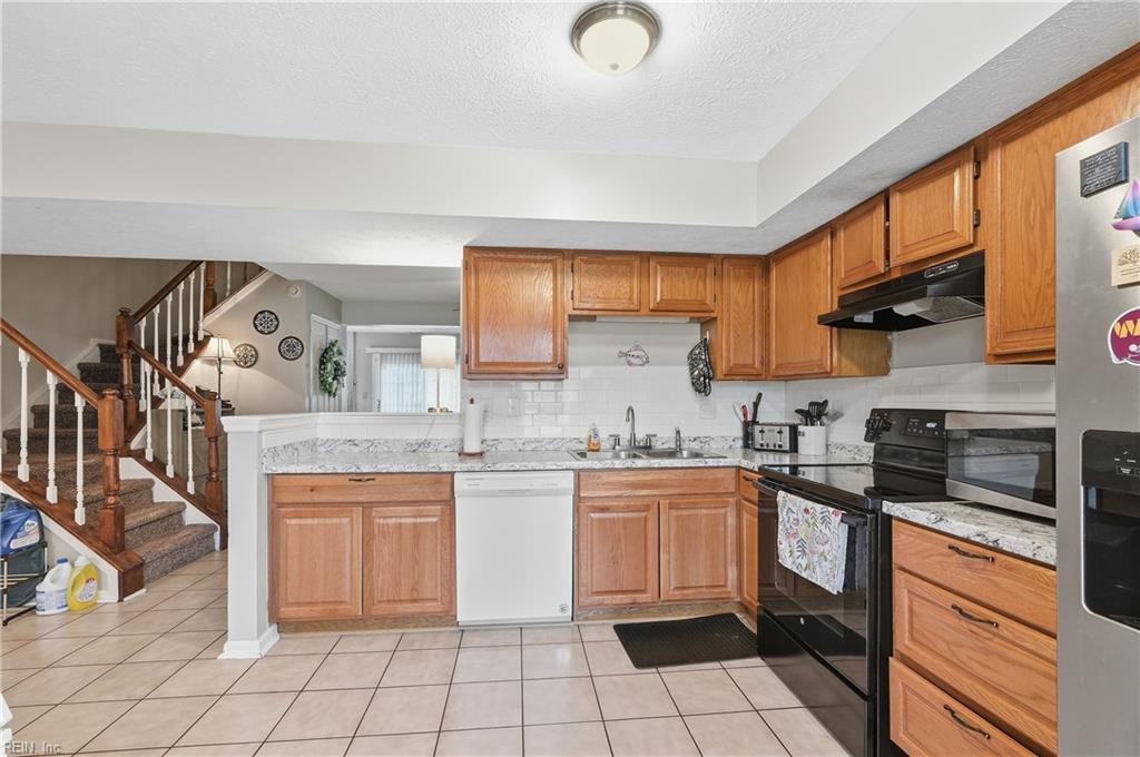 121 Sterling Court Yorktown VA 23693