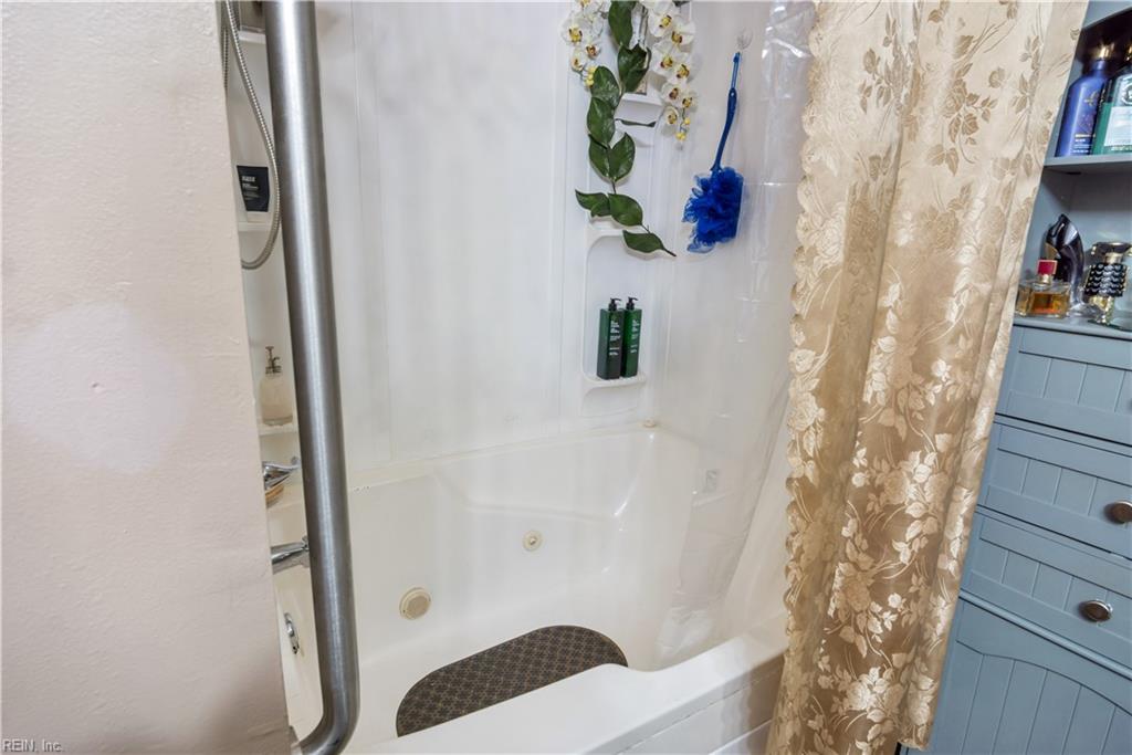 103 Turnbridge Lane Yorktown VA 23693