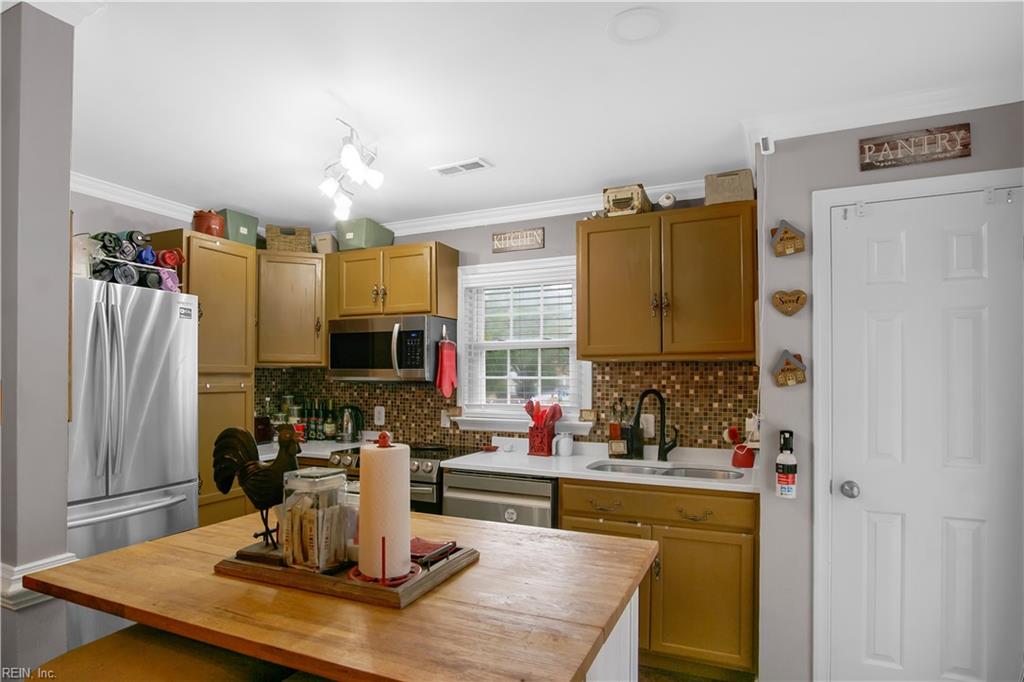 103 Turnbridge Lane Yorktown VA 23693