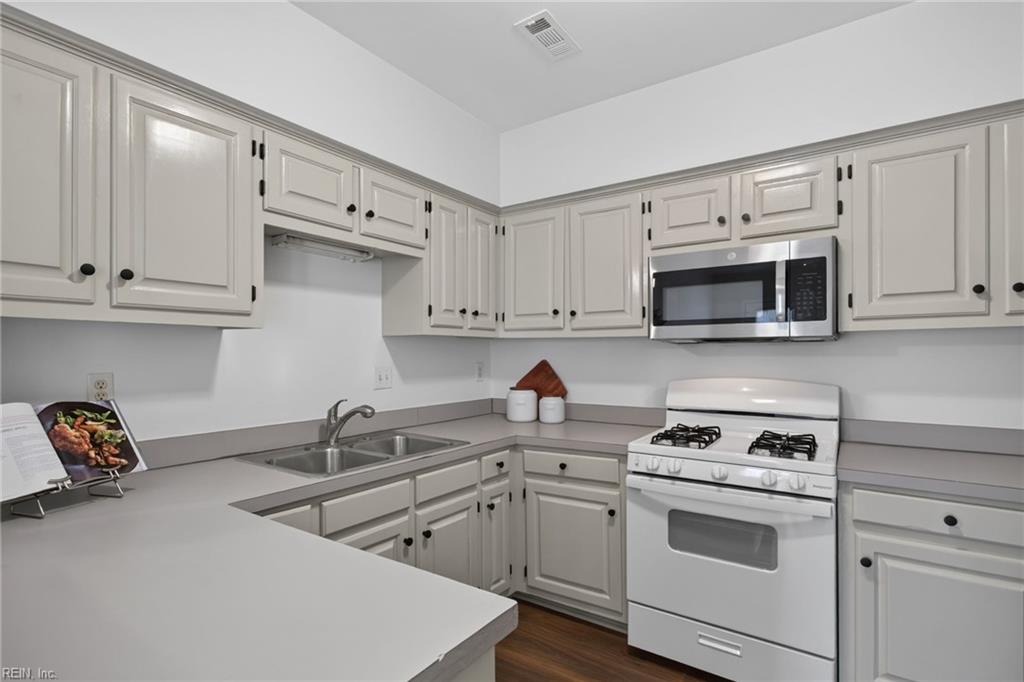657 Todd Trail Newport News VA 23602