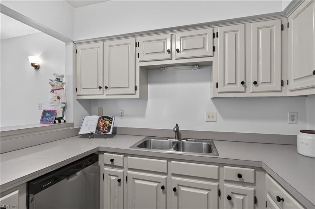 657 Todd Trail Newport News VA 23602