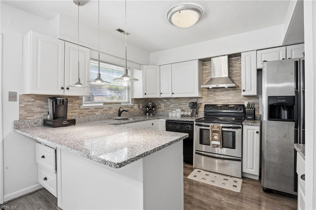 821 Pine Tree Court Newport News VA 23608