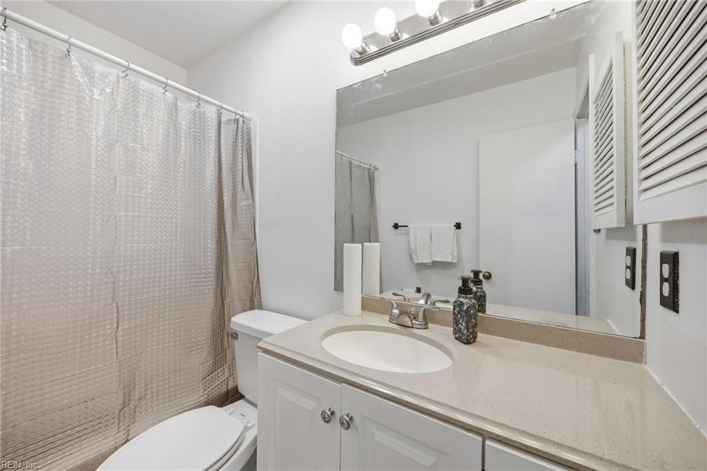 821 Pine Tree Court Newport News VA 23608
