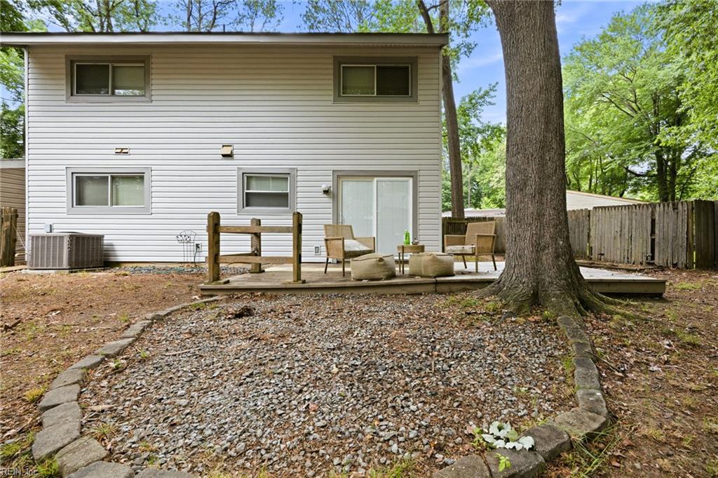 821 Pine Tree Court Newport News VA 23608