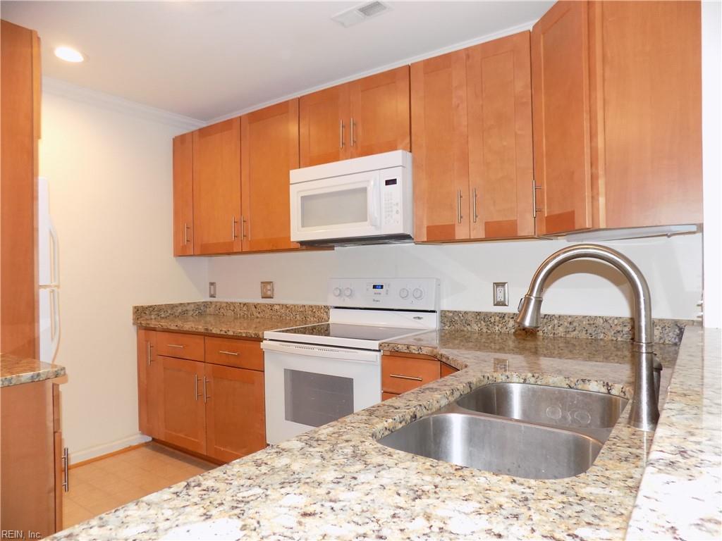 205 Amersham Drive Yorktown VA 23693