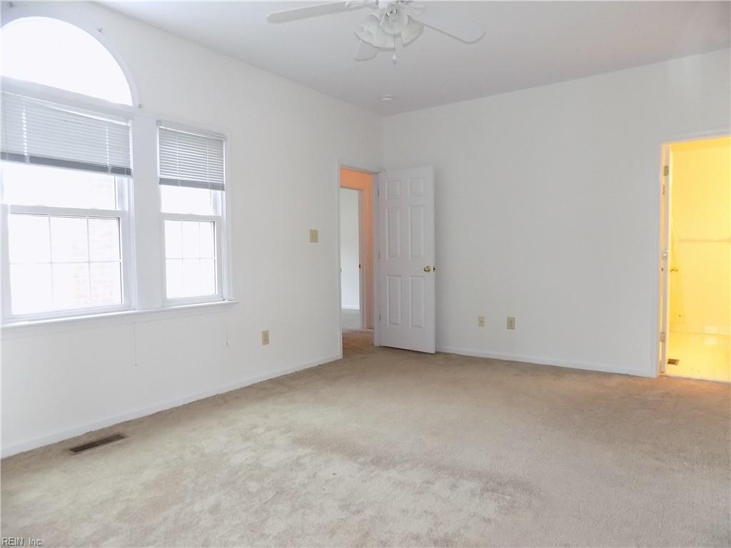 205 Amersham Drive Yorktown VA 23693