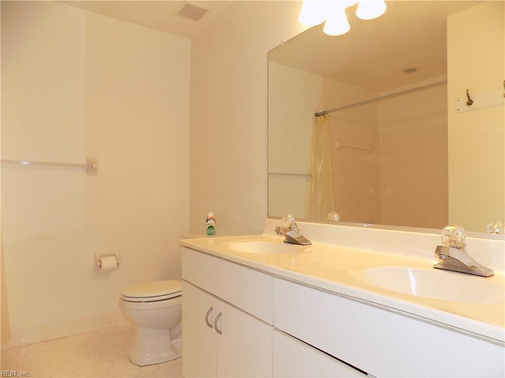 205 Amersham Drive Yorktown VA 23693