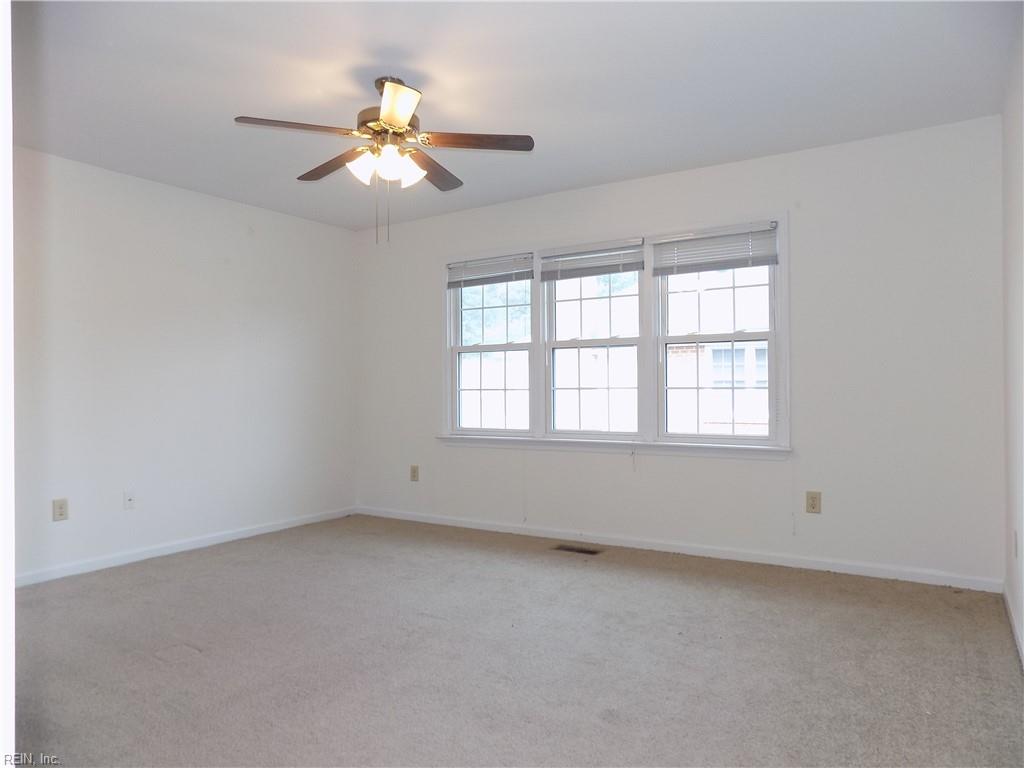 205 Amersham Drive Yorktown VA 23693