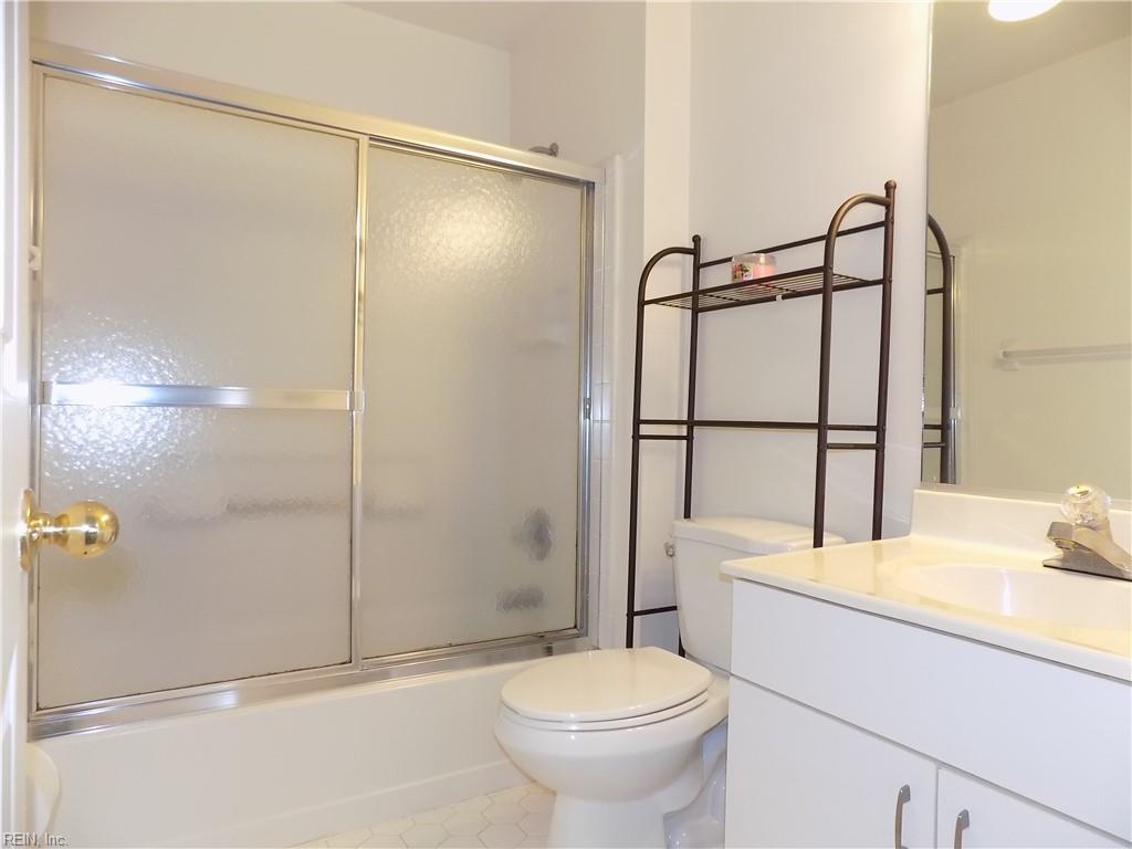 205 Amersham Drive Yorktown VA 23693